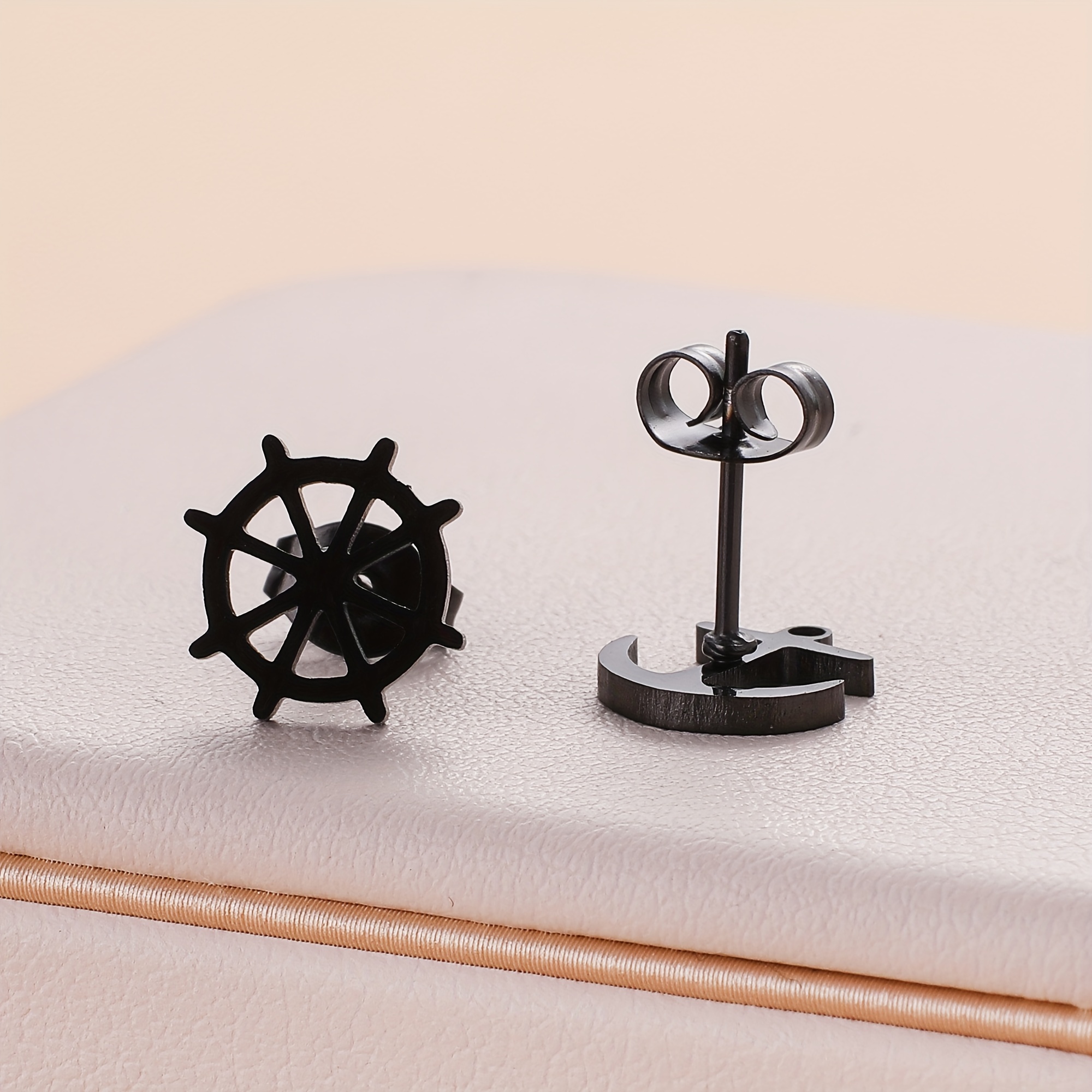 Women's Stainless Steel Anchor Stud Earrings — Hypoallergenic